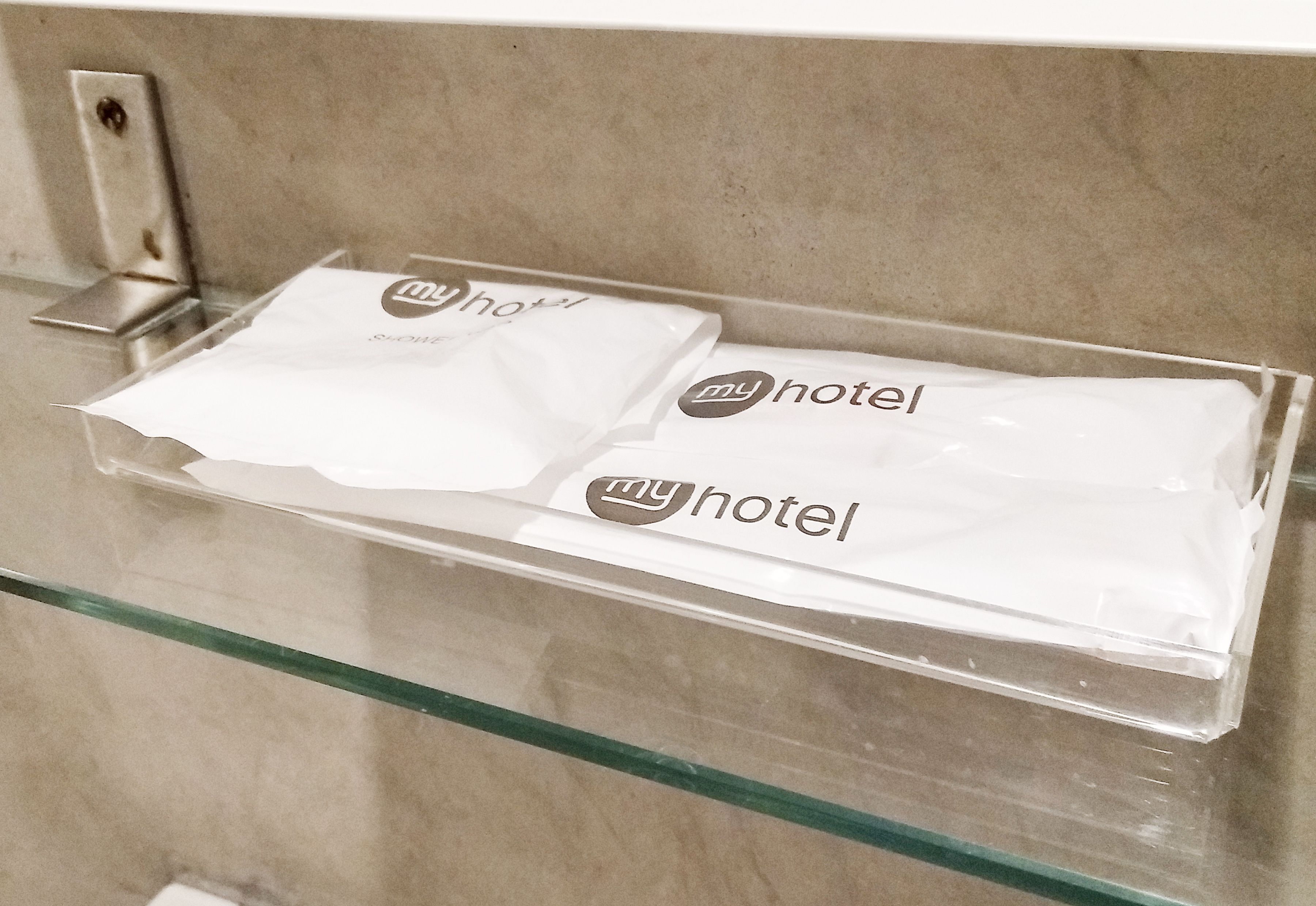 1 bedroom, in-room safe, desk, free wifi