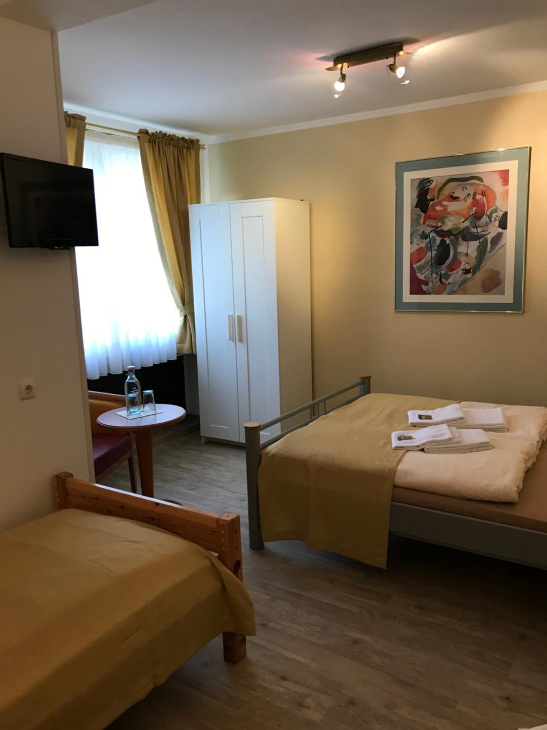 1 bedroom, premium bedding, in-room safe, free wifi