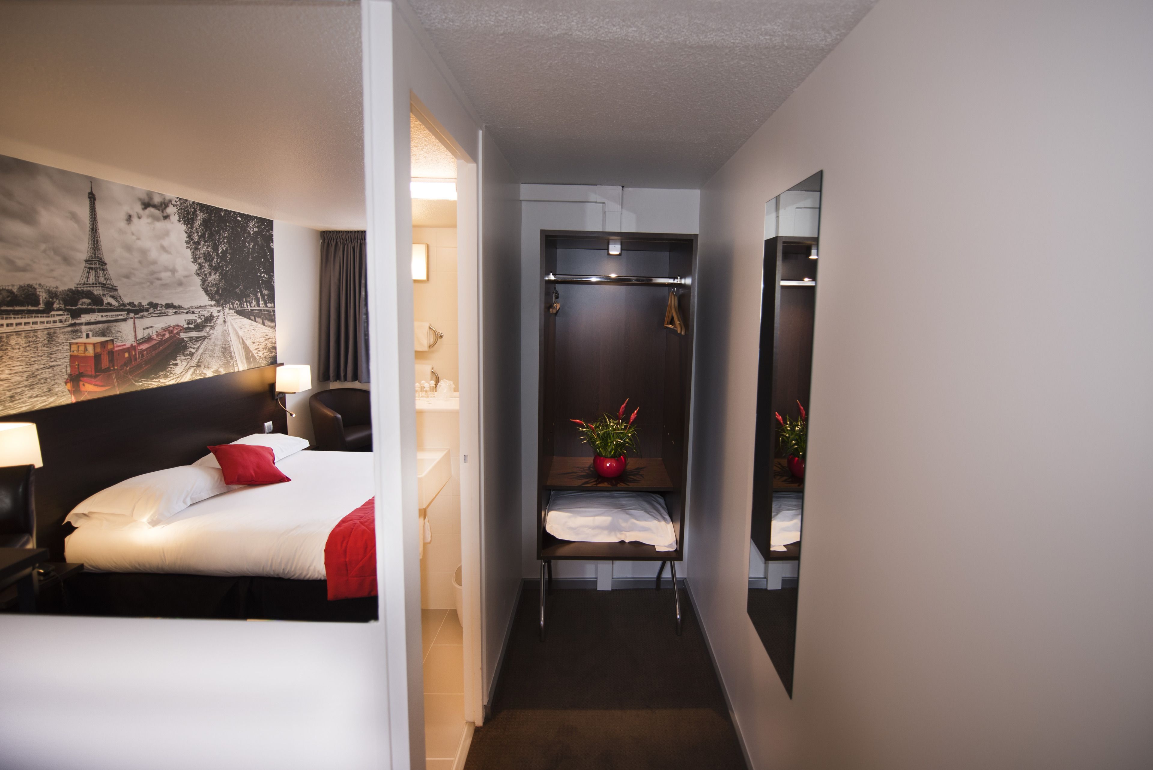 Chambre Double | Bureau, lits bébé (gratuits), Wi-Fi gratuit