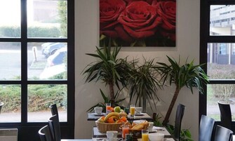Desayuno buffet todos los días (con cargo)