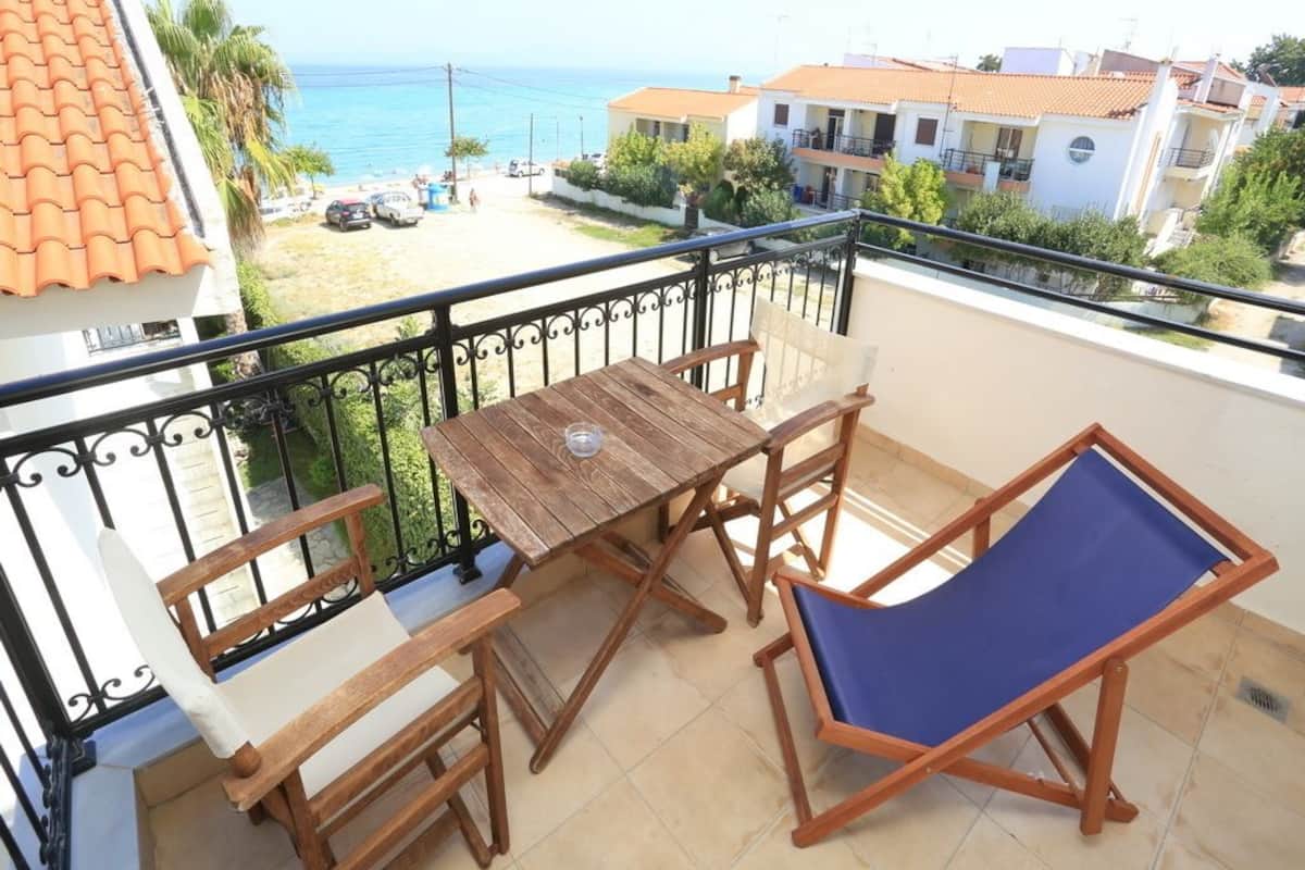 Monolocale, vista mare