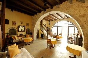 Lobby lounge - Byzantine Hotel (Rethymno)