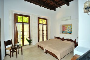 Premium bedding, free WiFi - Byzantine Hotel (Rethymno)