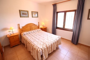 Iron/ironing board, cots/infant beds, free WiFi