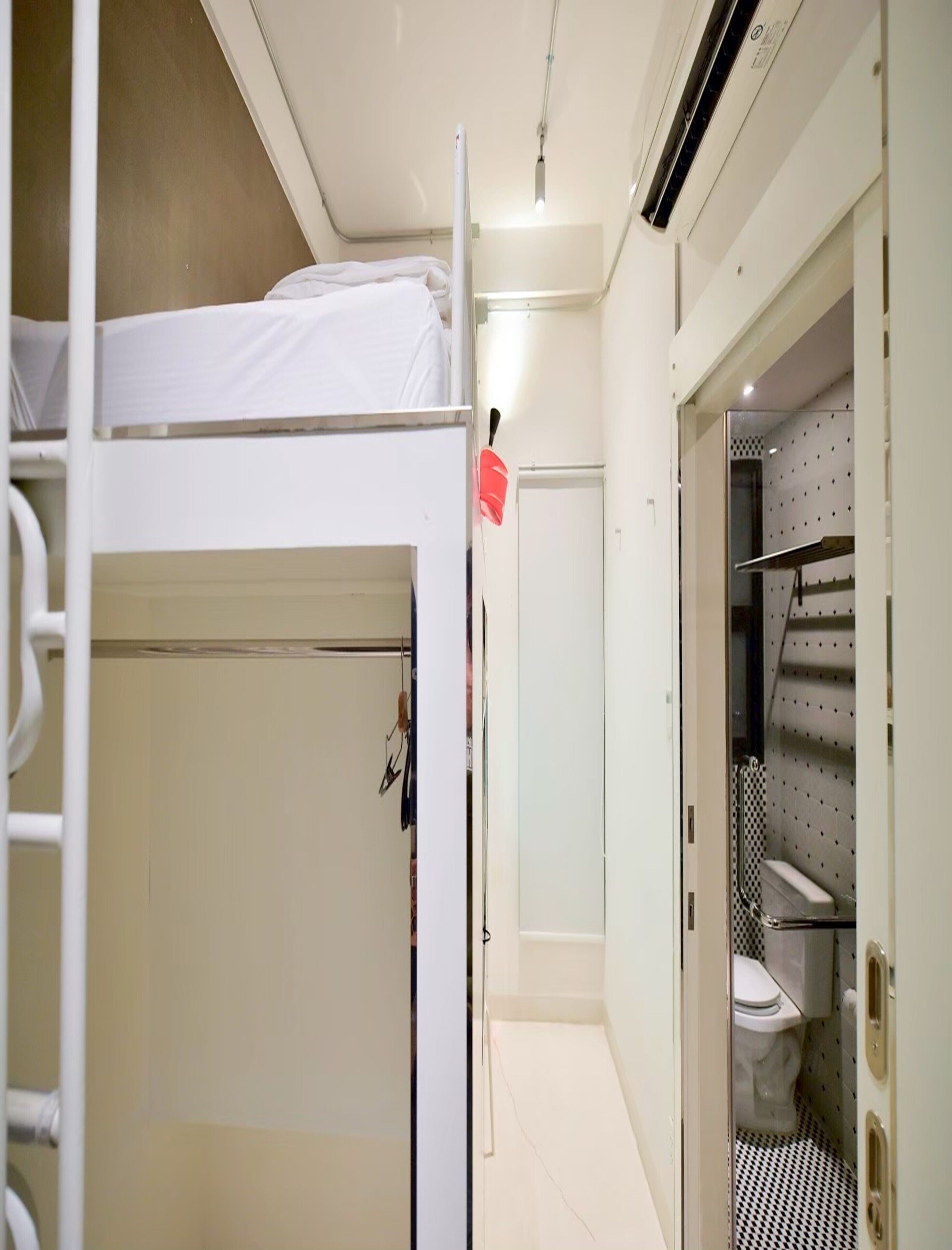 Foto - Collection O Jasaen Stylish Unique Hotel