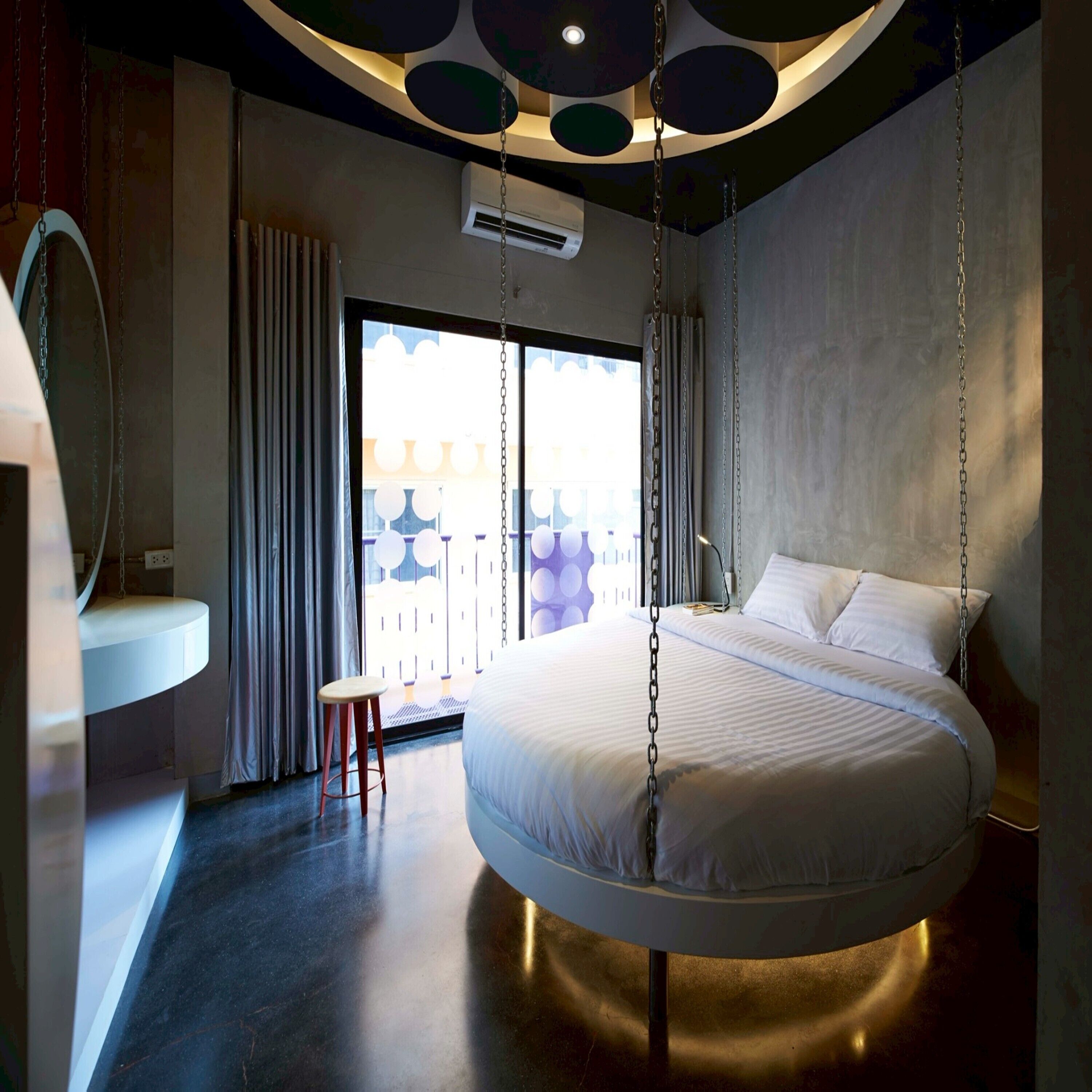 suite | 1 bedroom, hypo-allergenic bedding, individually decorated