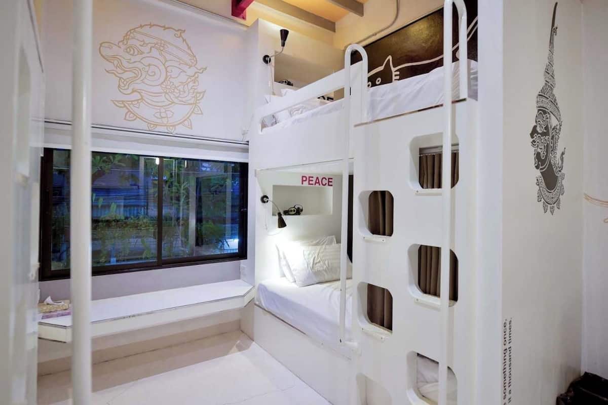 Standard-Einzelzimmer, Gemeinschaftsbad | Allergikerbettwaren, individuell dekoriert, Bügeleisen/Bügelbrett