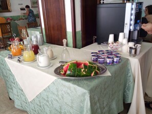 Desayuno diario por un coste adicional