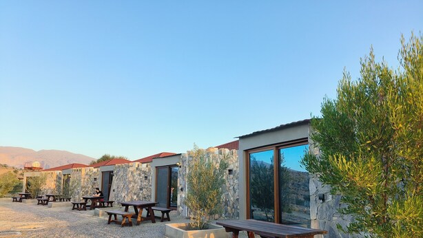 Room (Arab) | Desk, bed sheets - JEBEL SHAMS RESORT (Al Hamra)