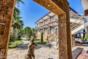 Exterior - Greek Pride Ηotel and Apartments (Kassandra)