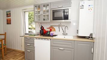 House, Bedroom, Kitchen incl. free access to pool and sauna nearby | Private kitchen | Fridge, electric kettle, toaster, high chair