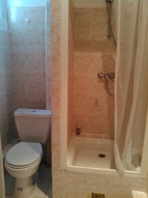 Towels - Hotel Victor Hugo (Rueil-Malmaison)
