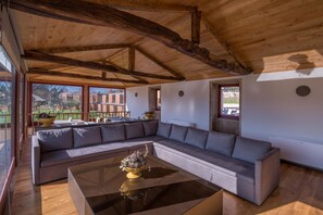 Khu tiếp khách ở sảnh