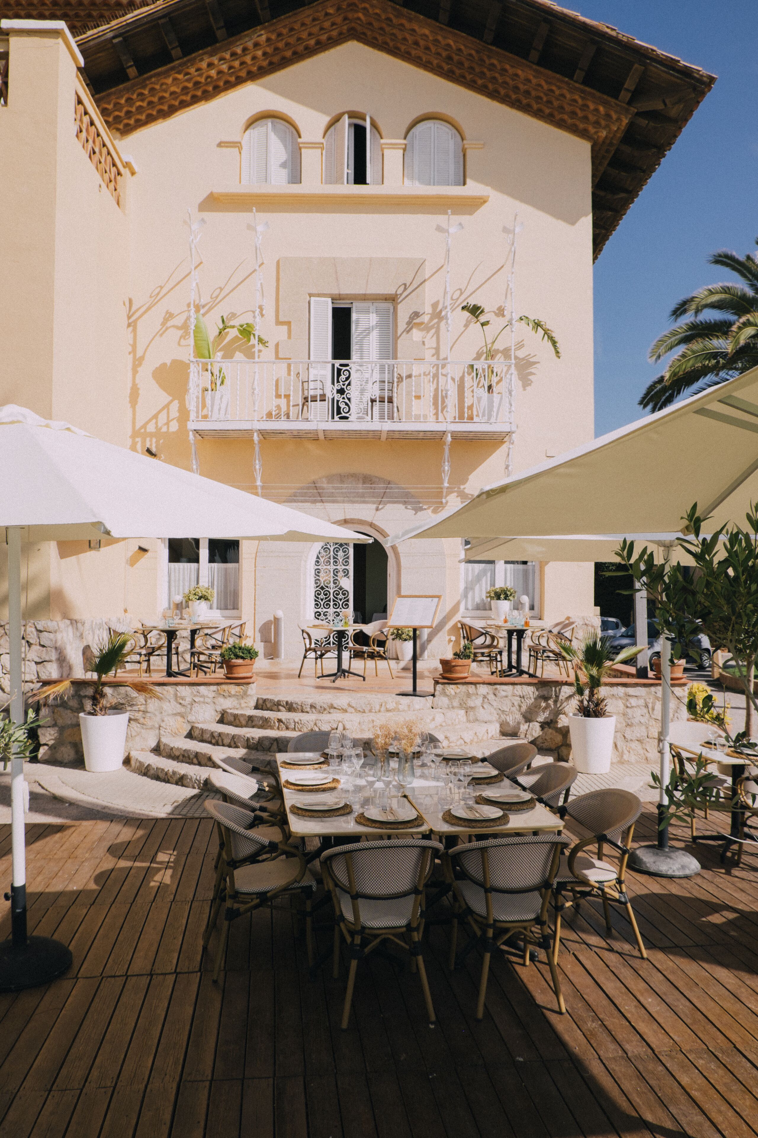 mediterranean cuisine, pool views