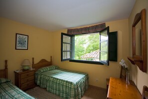 Traditional-Haus, 3 Schlafzimmer | 3 Schlafzimmer, Verdunkelungsvorhänge, Bügeleisen/Bügelbrett, Babybetten