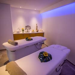 Couples treatment rooms, body treatments, body wraps, body scrubs