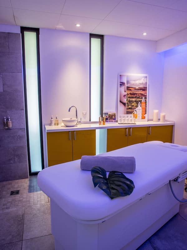 Couples treatment rooms, body treatments, body wraps, body scrubs