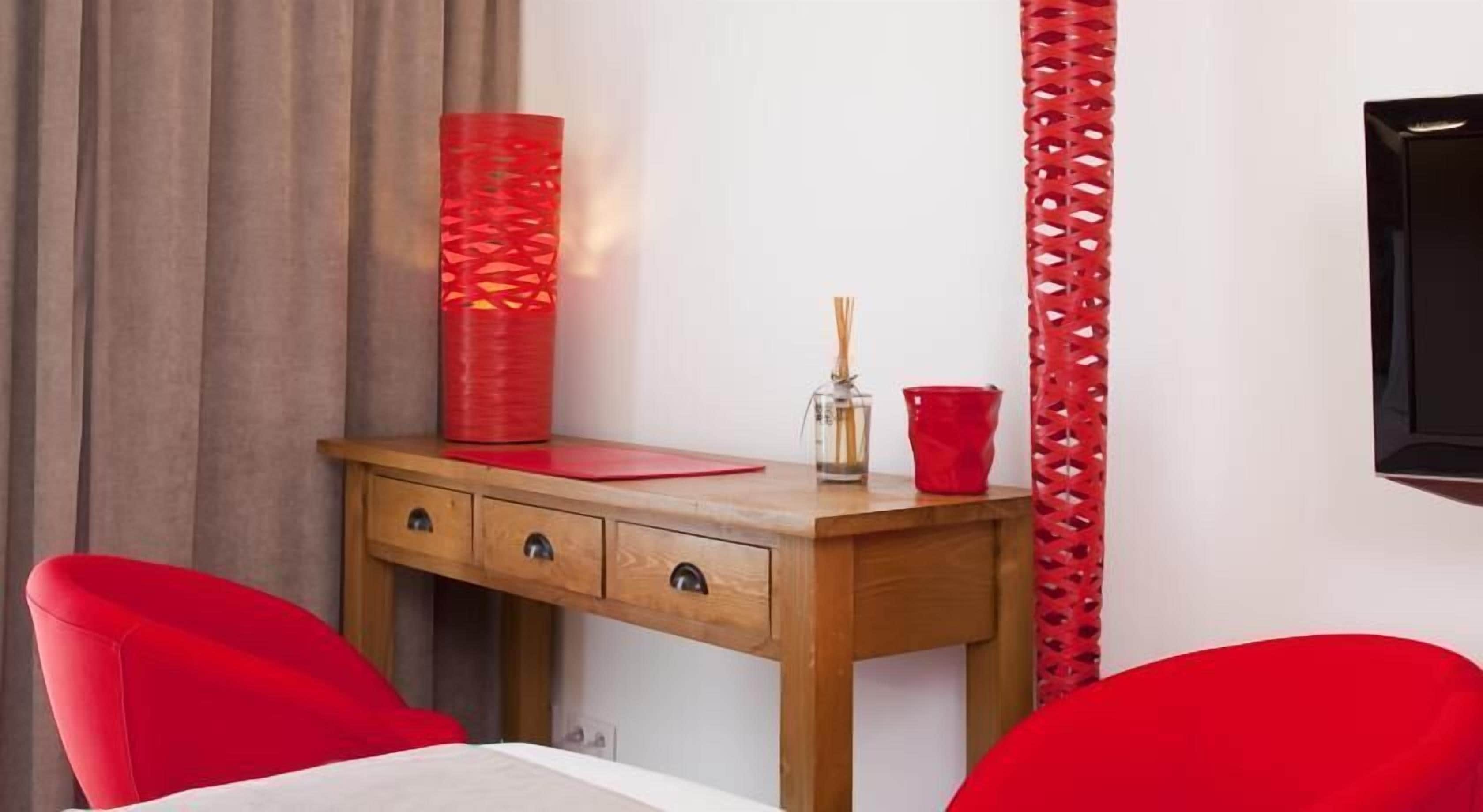 superior room (south) | premium bedding, minibar, in-room safe, desk