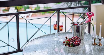 Artemis Cynthia Complex