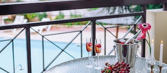 Artemis Cynthia Complex