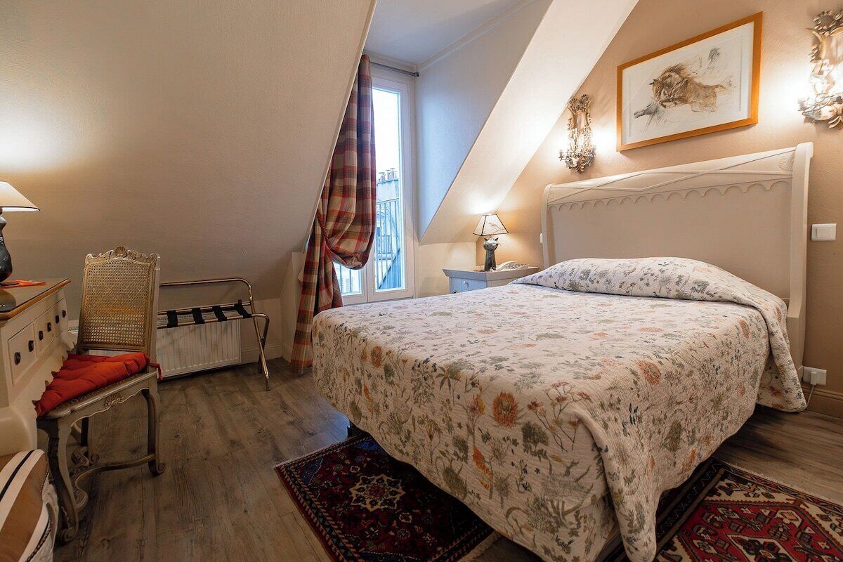 Standard Double Room | In-room safe, desk, laptop workspace, free WiFi