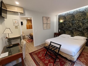 Family Suite, 2 Bedrooms, Connecting Rooms | In-room safe, desk, laptop workspace, free WiFi - Hôtel des Bains (Paris)