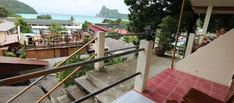 Tara Inn at The Rock