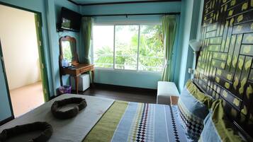 Standard Hot Shower TV Air Con | In-room safe, rollaway beds