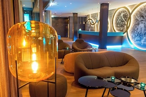 Bar (on property) - Motel One Munich - Olympia Gate (Munich)