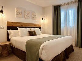 Habitación doble superior, 1 habitación, planta baja | Sábanas de algodón egipcio y ropa de cama de alta calidad