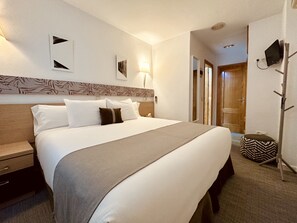 Standard Double or Twin Room | Egyptian cotton sheets, premium bedding, down duvets, minibar - LUZ Vejer Hospedería (Vejer de la Frontera)
