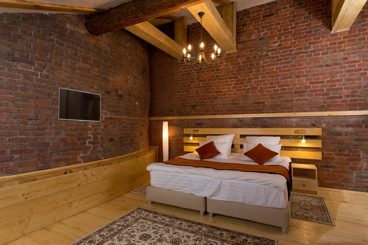 Superior Double or Twin Room, No Windows | 1 bedroom, in-room safe, individually decorated, individually furnished