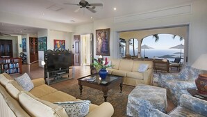 LED TV, DVD player - Infinity Villa (St. Thomas)