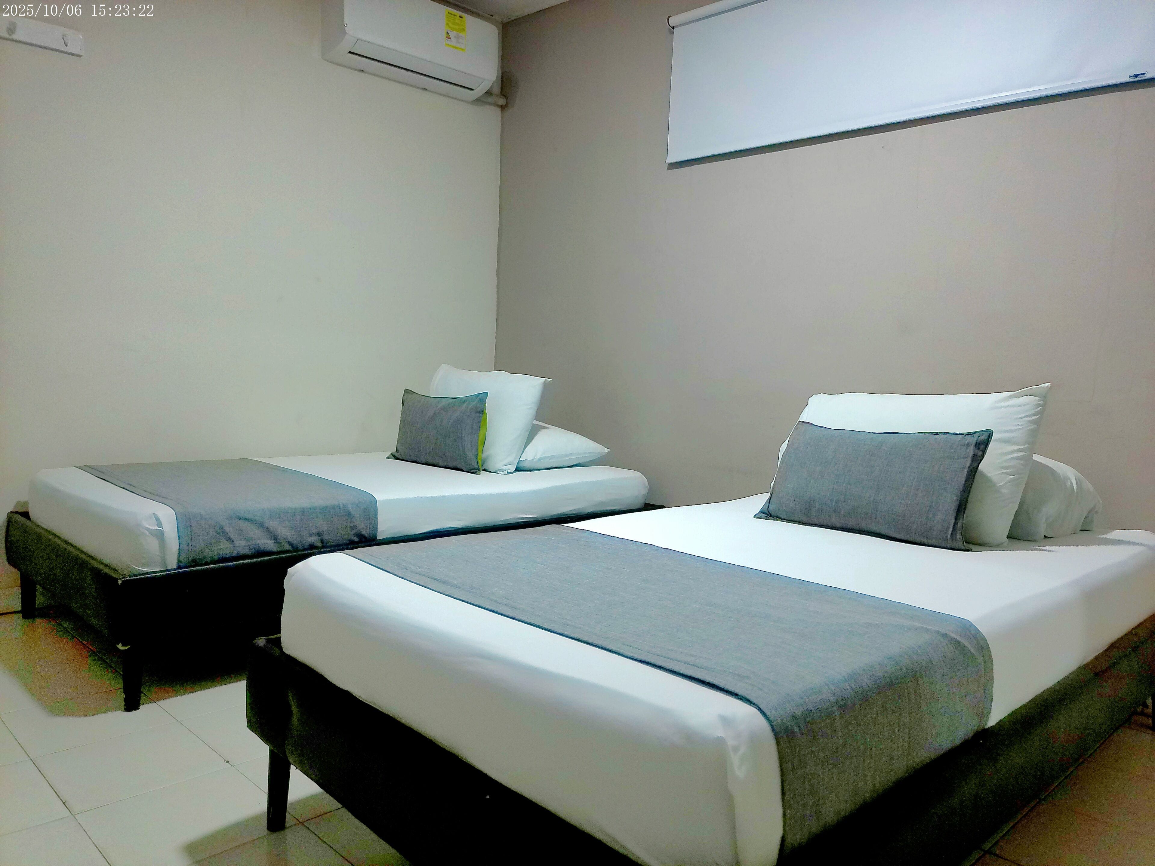 Business Quadruple Room | Free WiFi