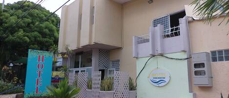 Voorkant van accommodatie