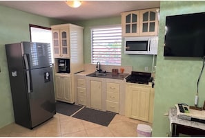 Deluxe Apartment, 1 Bedroom, Terrace | Private kitchen