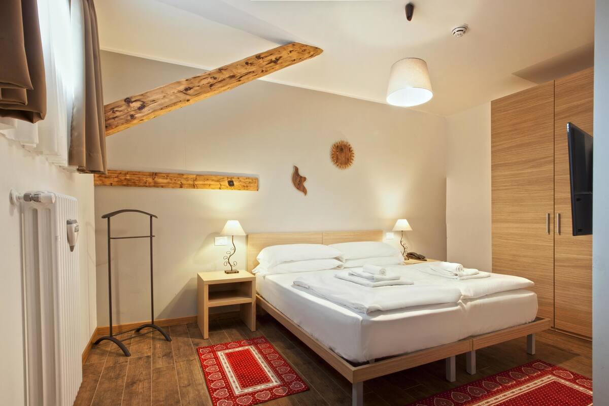 Estudio estándar | Caja de seguridad en la habitación, insonorización y cunas gratuitas 