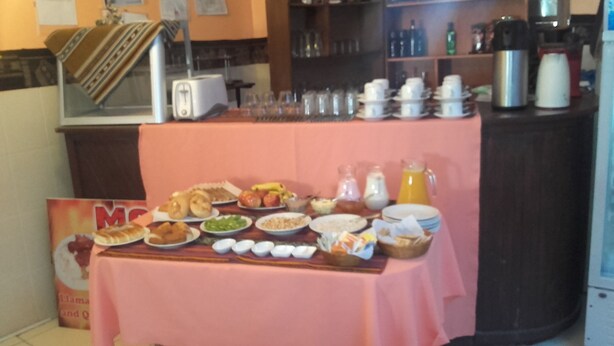 Desayuno buffet incluido todos los días 