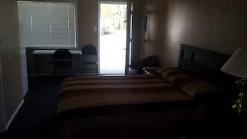 Standard Room, 2 Double Beds, Kitchen | Desk, free WiFi