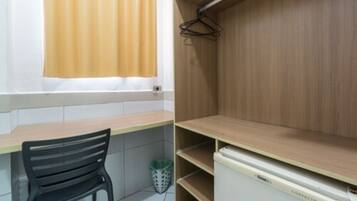 Double Room | Minibar, desk, free WiFi, bed sheets
