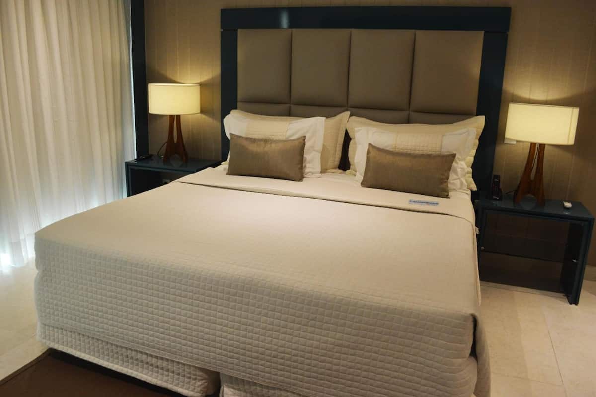 minibar, in-room safe, individually furnished, desk