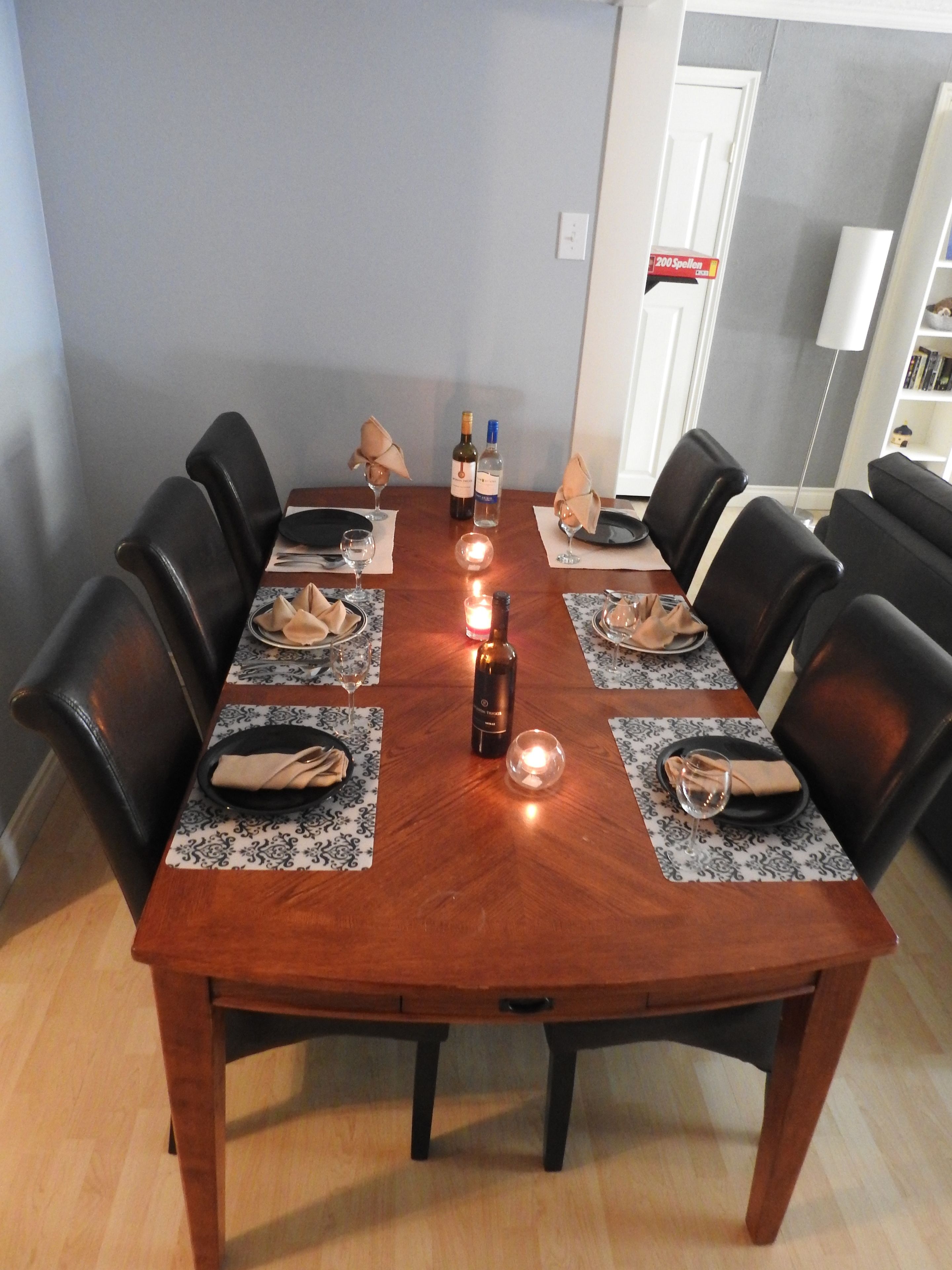 apartment, 2 bedrooms, hot tub, mountain view | in-room dining