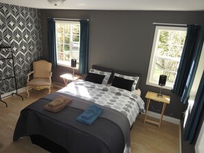 公寓, 2 间卧室, 热水浴缸, 山景 | 2 多间卧室、高档床上用品、特色装修、特色家居