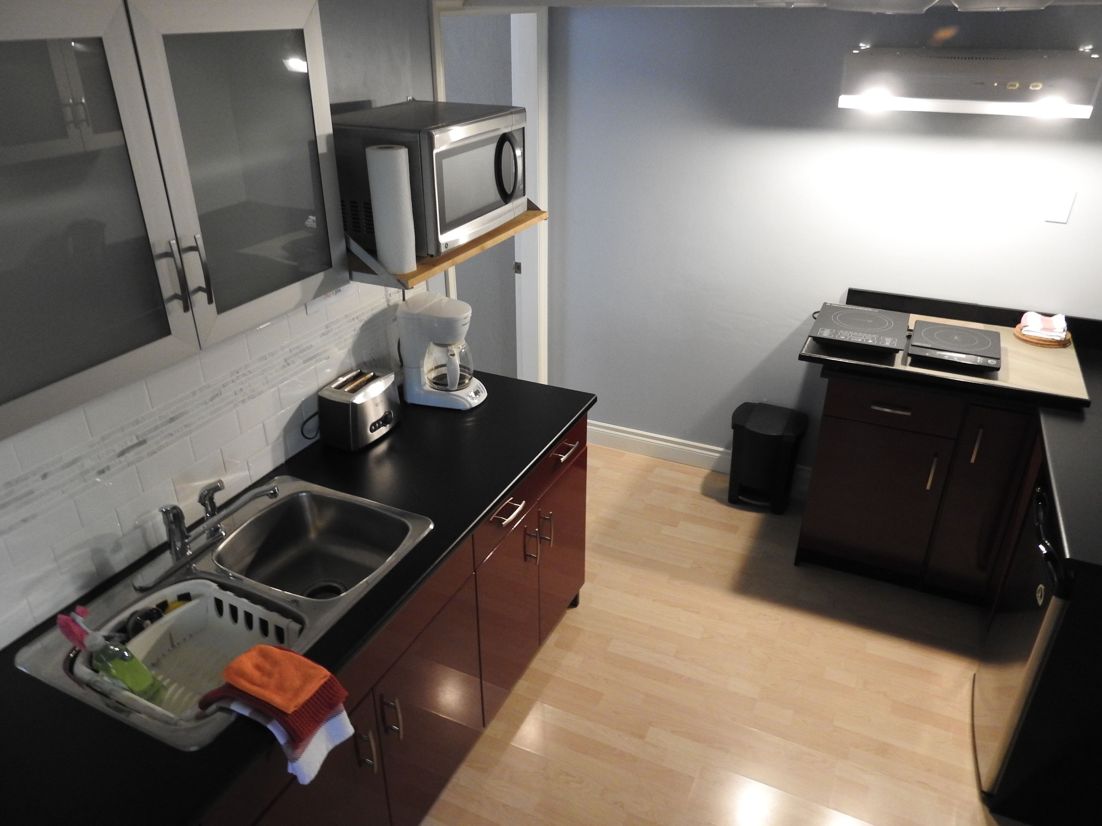 apartment, 2 bedrooms, hot tub, mountain view | private kitchenette | fridge, microwave, coffee/tea maker, toaster