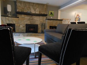 Apartment, 2 Bedrooms, Hot Tub, Mountain View | Interior - Guesthouse Mountain Escape (Revelstoke)