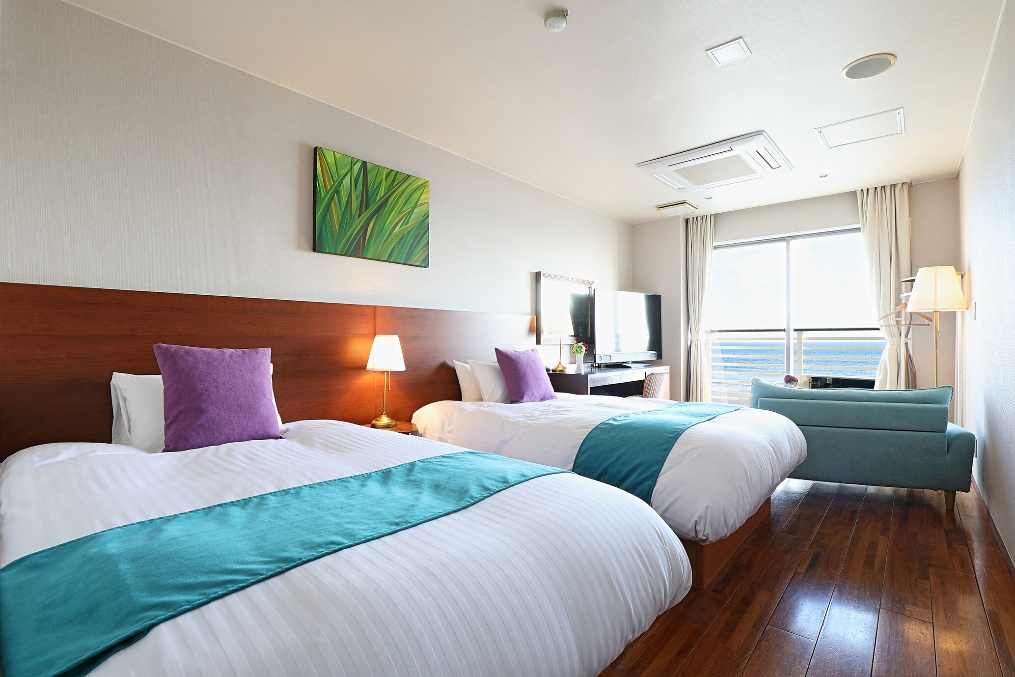 casual twin room, ocean view | desk, free wifi