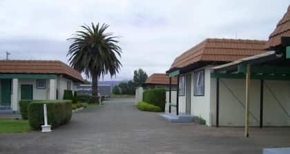 Travelodge Motel