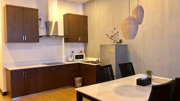 Luxury Apartment, 1 Bedroom, River View | Private kitchen | Coffee/tea maker, electric kettle