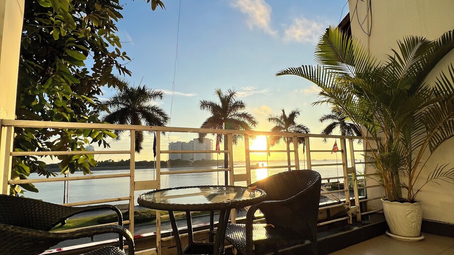 Asiban Quay Boutique Hotel