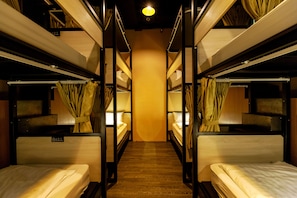 In-room safe, free WiFi